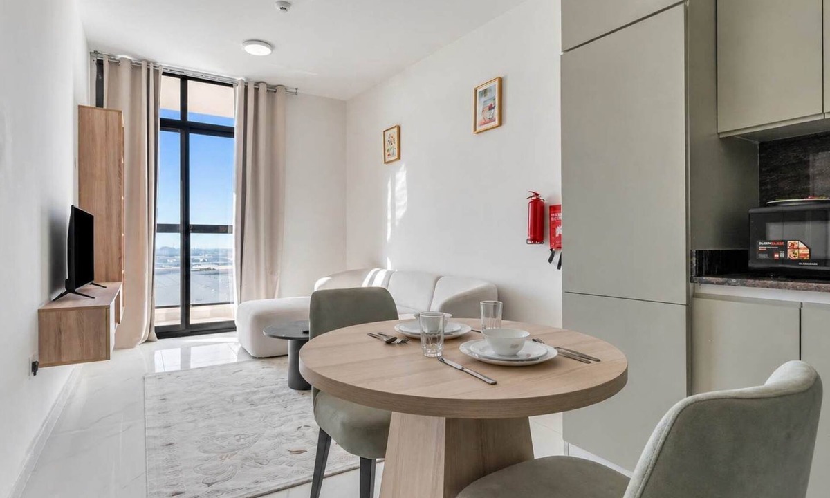 Jebel Ali Apartment | Free housekeeping visits during your stay - Comfortable 1 Bed in Jebel Ali Sleeps 2 with Balcony!