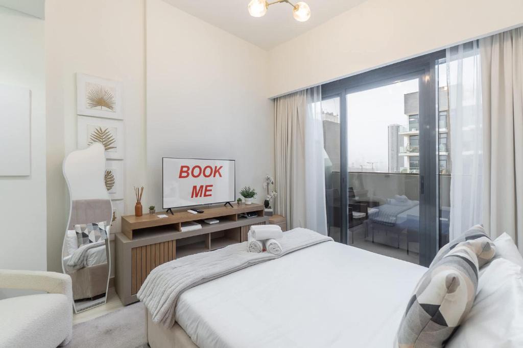 Dubai Apartment | Free housekeeping visits during your stay - StayShort - Modern Studio in Meydan Gym & Pool Sleeps 2