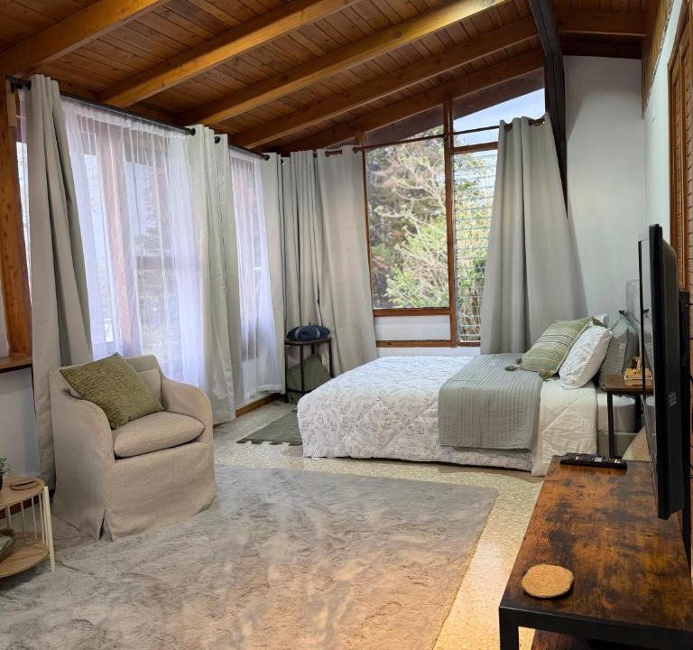 San Antonio Apartment | Fully Equipped Cozy Room in Escazú