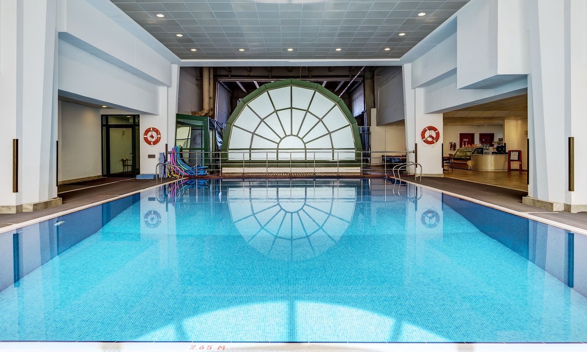 Al Majaz Hotel | Golden Tulip Sharjah