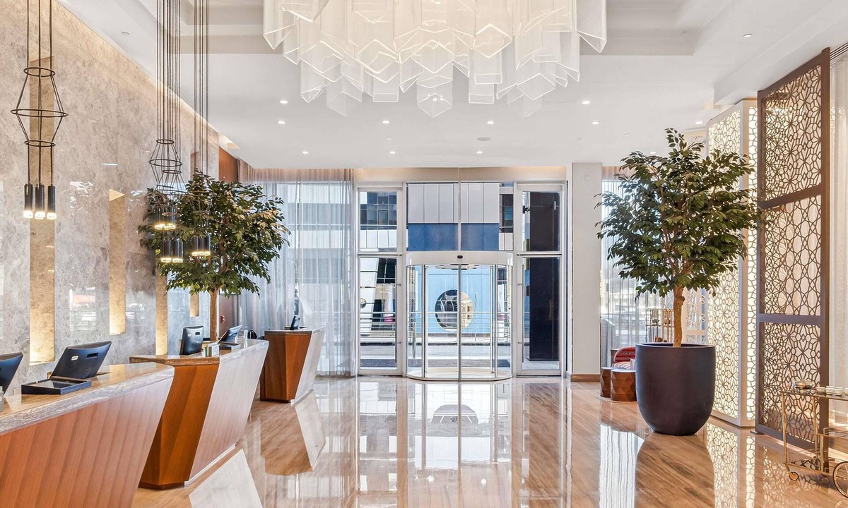 Garhoud Hotel | Grand Mercure Dubai City