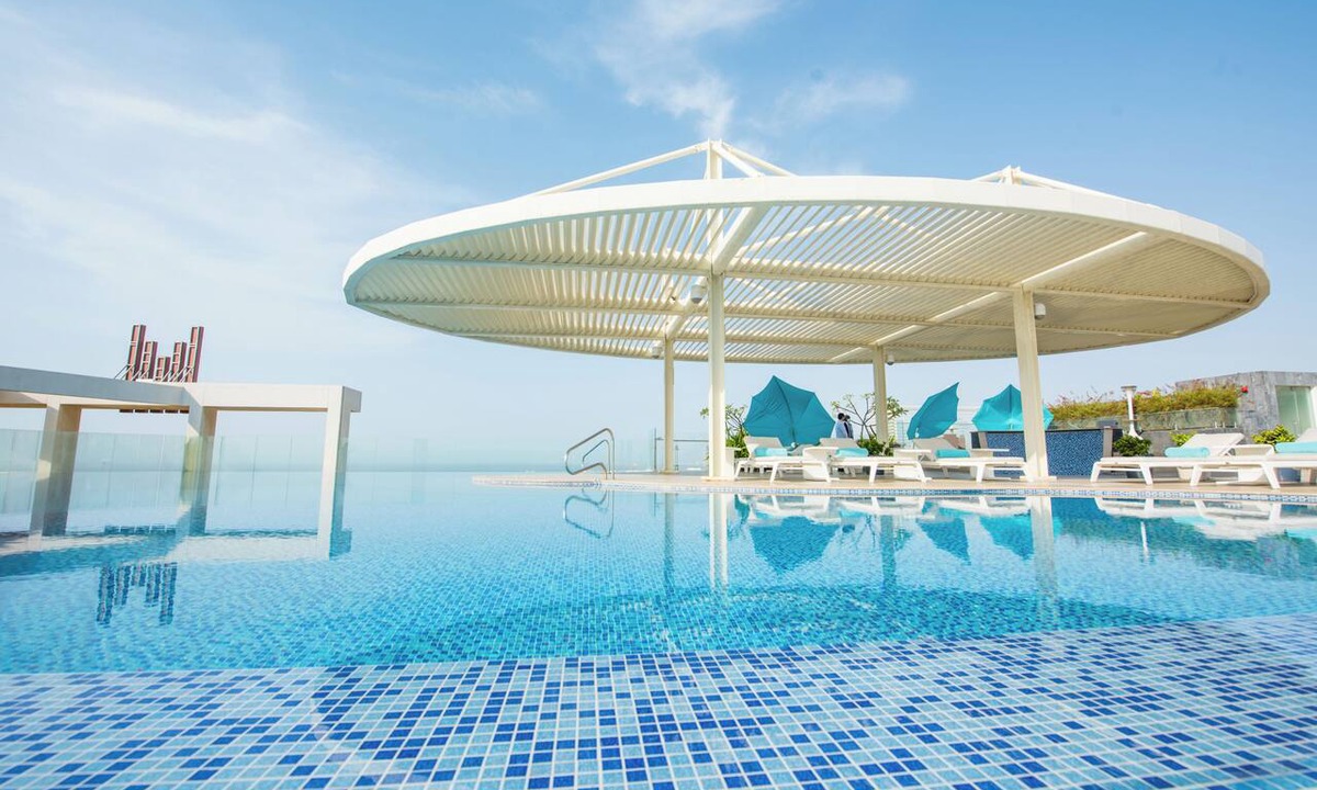 Muscat Hotel | Grand Millennium Muscat connected to Muscat Grand Mall