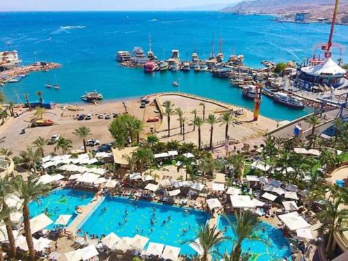 Be'er Ora Apartment | Grand SeaSuite סוויטת יאכטה דופלקס על המים