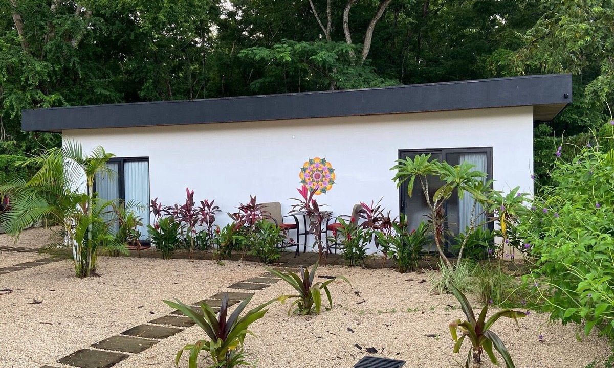 Playa Grande House | Grande Espiritu Casita, steps to Playa Grande beach w/Pool, Grille and more!