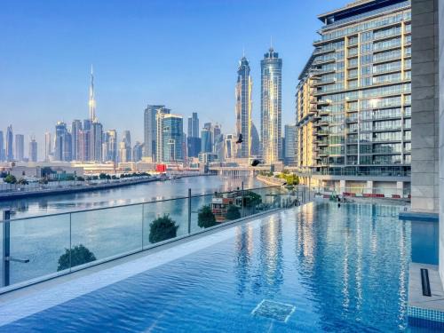 Al Safa Apartment | GuestReady - 2BR W/Maids | Stunning Canal Views |