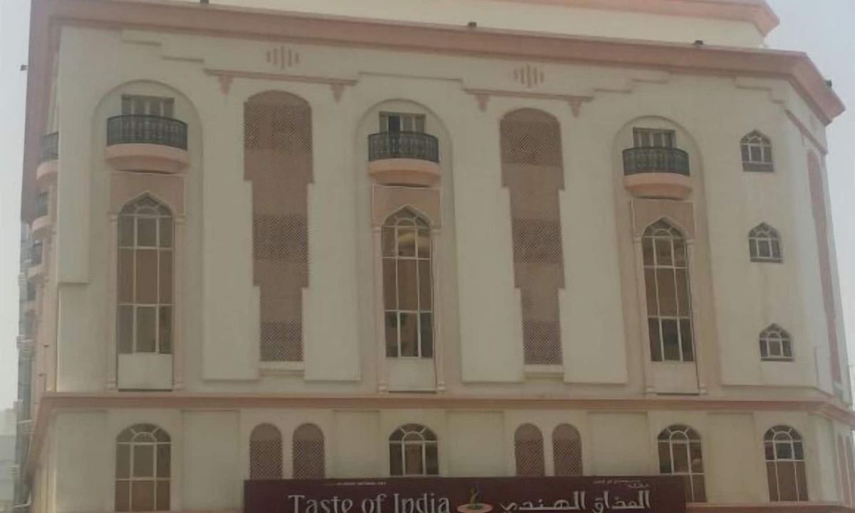 Al Ghubrah Ash Shamaliyyah Apartment | Gulf Hotel Apartment