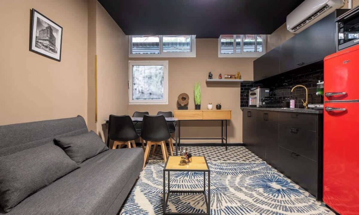 Haifa Apartment | Haifa Urban 2 Room Suite by Shay’s Urban Apartments