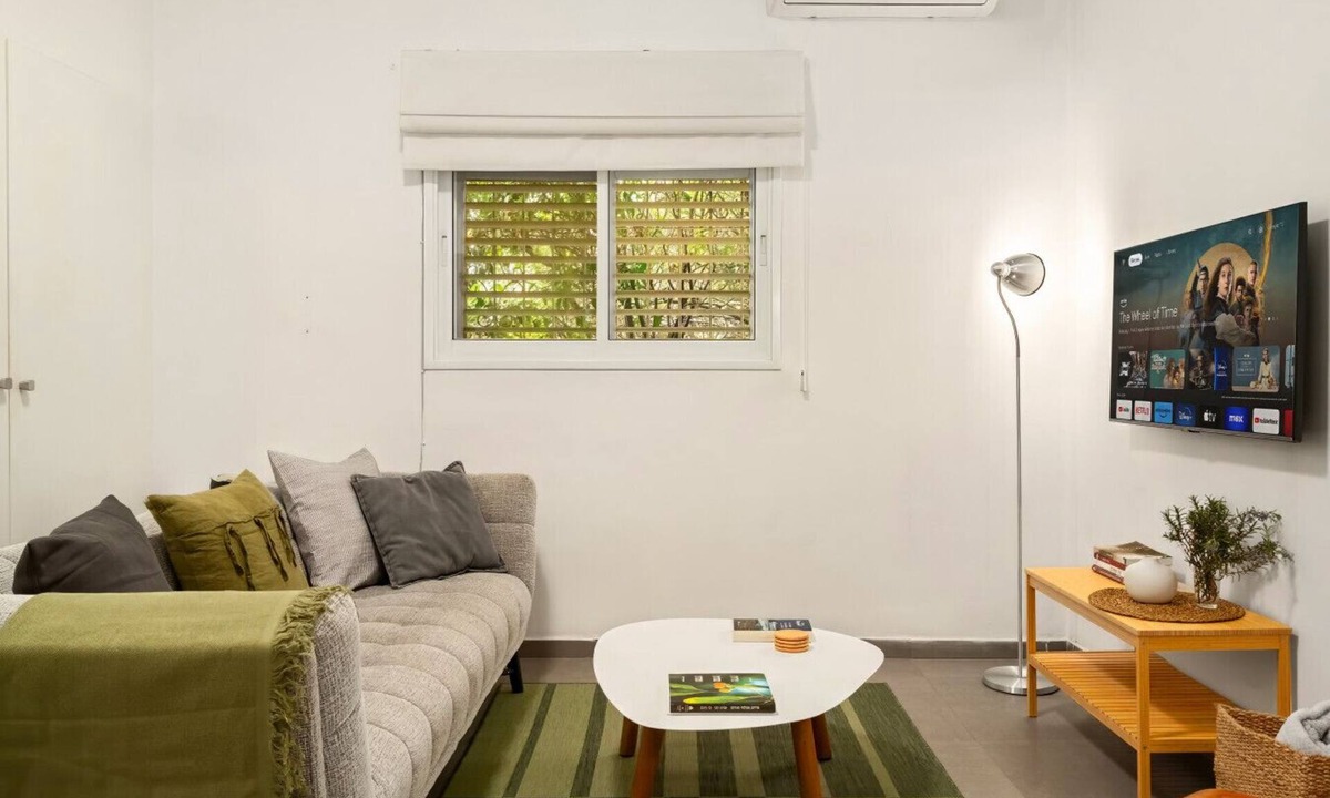 Yehuda Hamaccabi Apartment | HaYarkon Park Cozy & Charming Stay