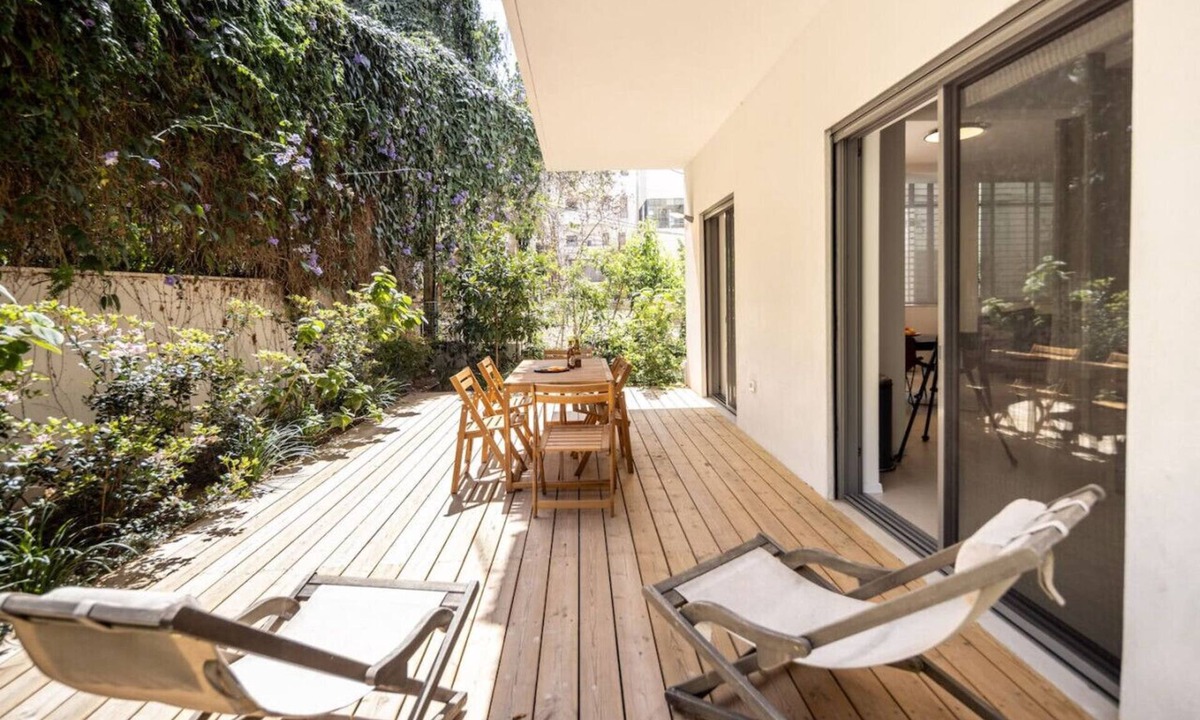 Tel Aviv City Center House | Heart of Tel Aviv Garden Oasis by Sea N' Rent