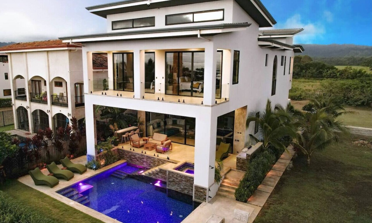 Playa Hermosa Villa | Hermosa Villa Luxury Oceanfront Pool Jacuzzi