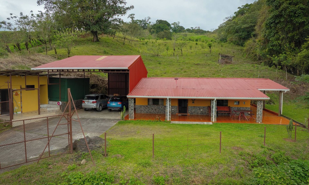 Nuevo Arenal House | Hillside Hideaway #1