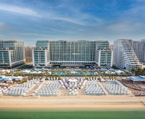 Palm Jumeirah Resort | Hilton Dubai Palm Jumeirah