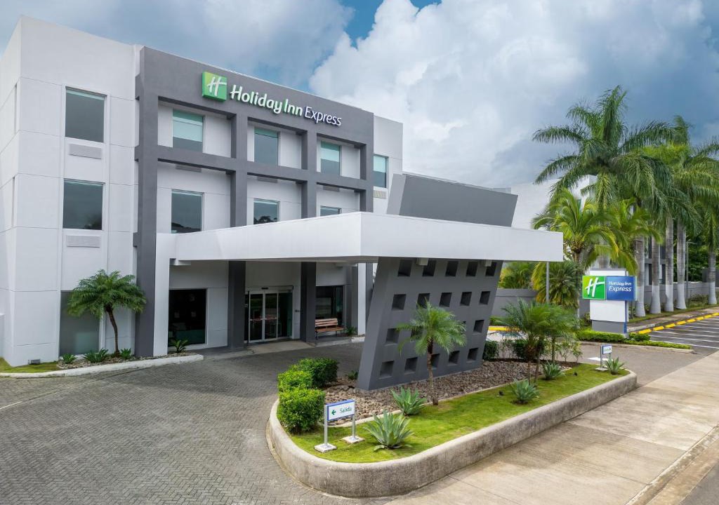 Santa Ana Hotel | Holiday Inn Express San Jose Forum by IHG