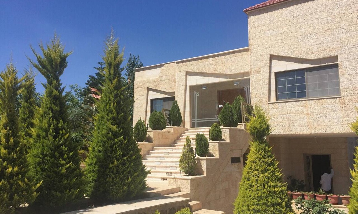 Suwailih House | Homerez - Spacious house in Amman with parking