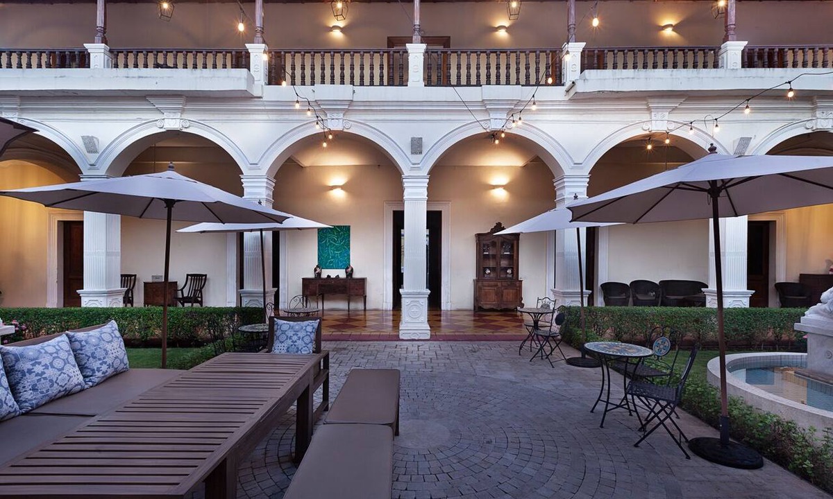 Leon Bed & Breakfast | Hotel La Perla