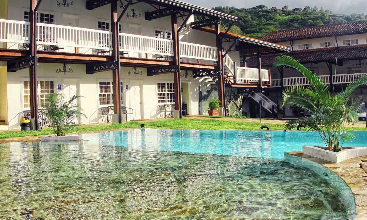 Santa Ana Hotel | Hotel Luisiana