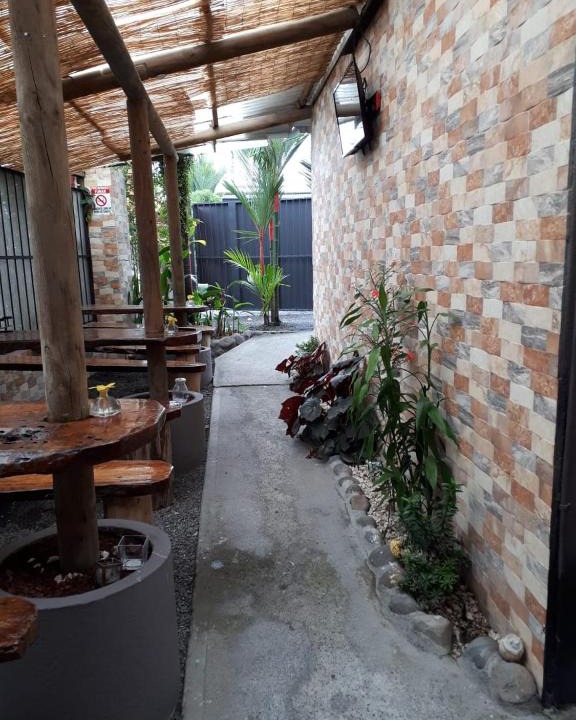Guapiles Hotel | Hotel y Cabinas del Trópico