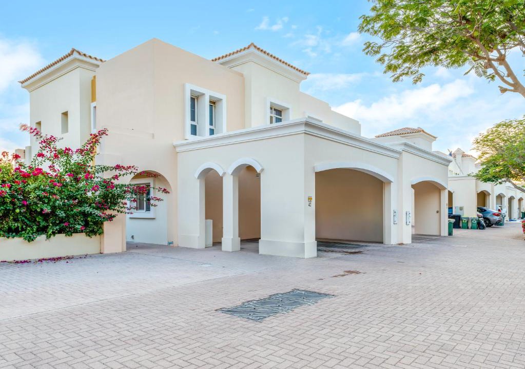 Arabian Ranches Villa | Idyllic Family Haven 3-Bedroom Villa with Study Room by Petals Holiday Homes