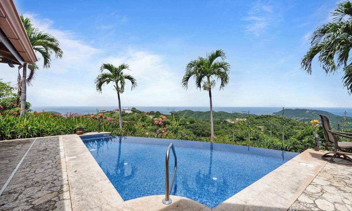 Rio Seco Villa | Infinity Pool & Hot Tub with Ocean Views