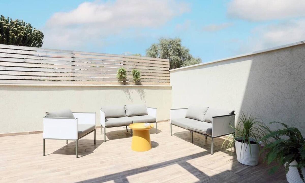 Jaffa Apartment | Jaffa Luxury: Grand Garden Apartment By AirTLV