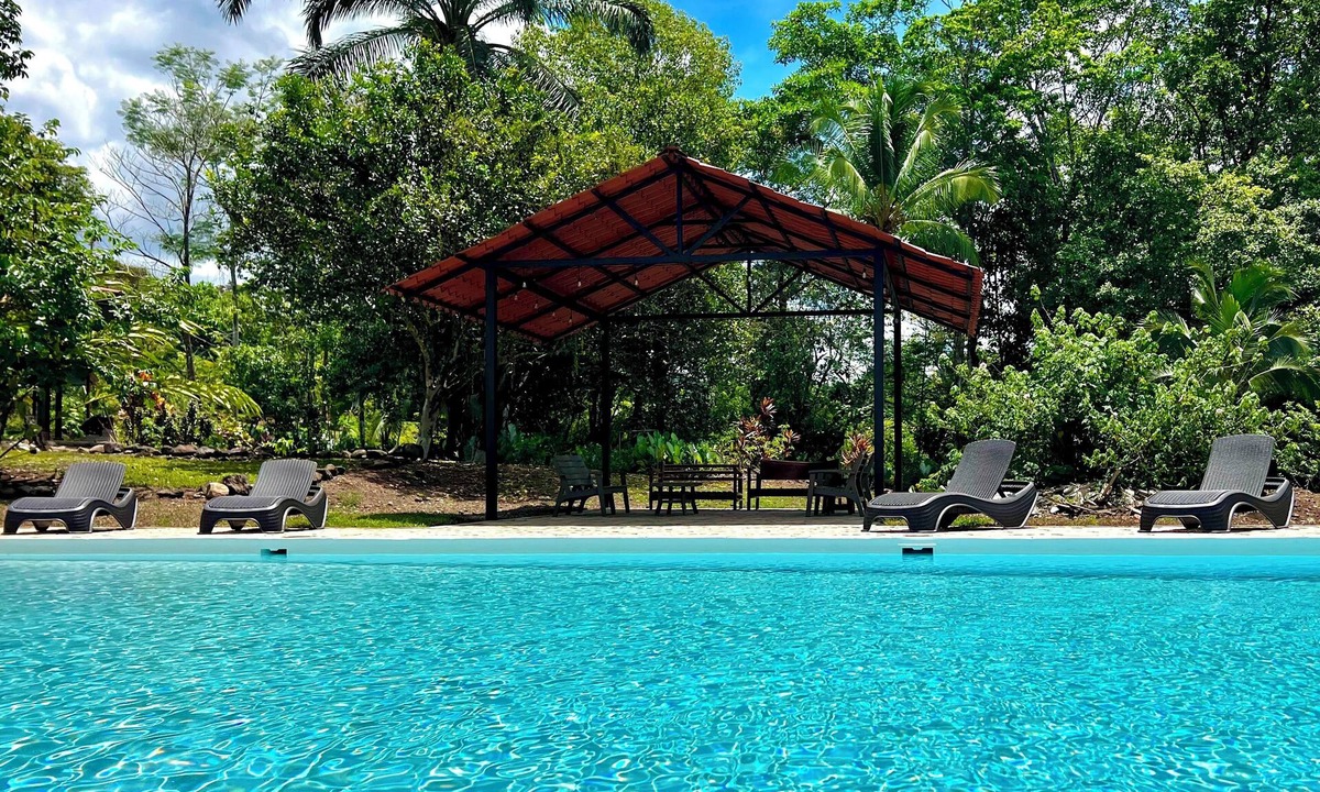 Parrita House | Jungle Casita w glass ceiling stone shower, Pool, 158 private acres with hiking