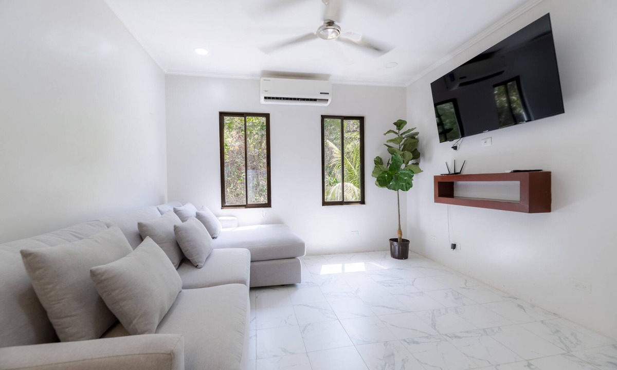 Rio Seco House | Jungle Paradise. Monkeys seen crossing the river each morning!