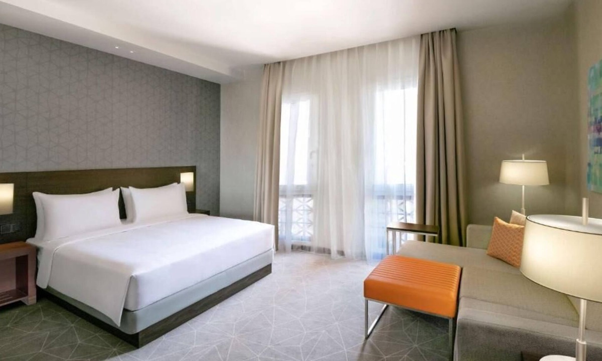 Naif Apartment | King Room Near Reef Mall By Luxury Bookings