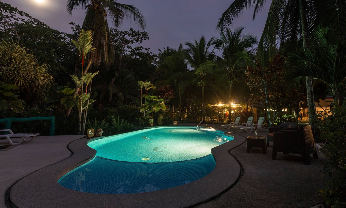 Cahuita Hotel | La Diosa Nature Lodge