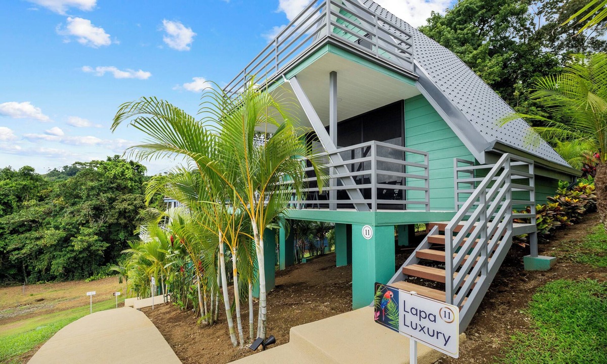 Penas Blancas House | Lapa Luxury - Luxe A-Frame with Volcano Views in La Fortuna