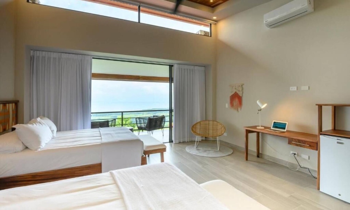 Savegre Apartment | Lapazul Boutique Hotel - Deluxe Queen Room with Two Queen Beds 2