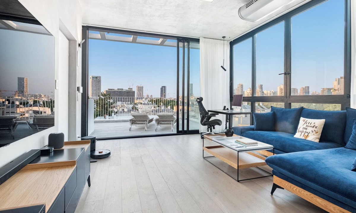 Tel Aviv City Center Condo | Legendary Penthouse - by Top@Tlv