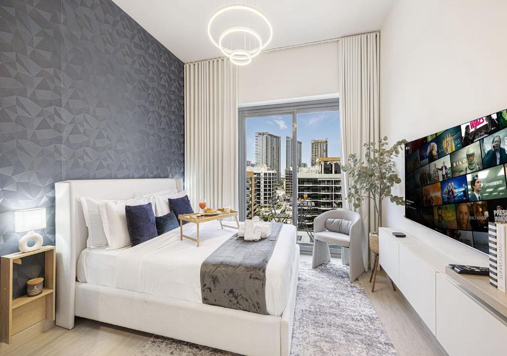 Nad Al Sheba Apartment | Livin' Holidays - Studio - Azizi Near Downtown
