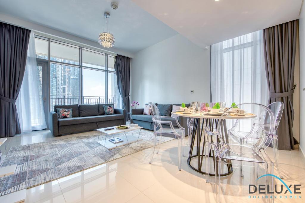 Downtown Dubai Apartment | Lovely One Bedroom in Blvd Crescent Tower by Deluxe Holiday Homes