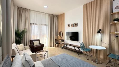 Dubai Apartment | Lovely Studio with balcony in Silicon Oasis