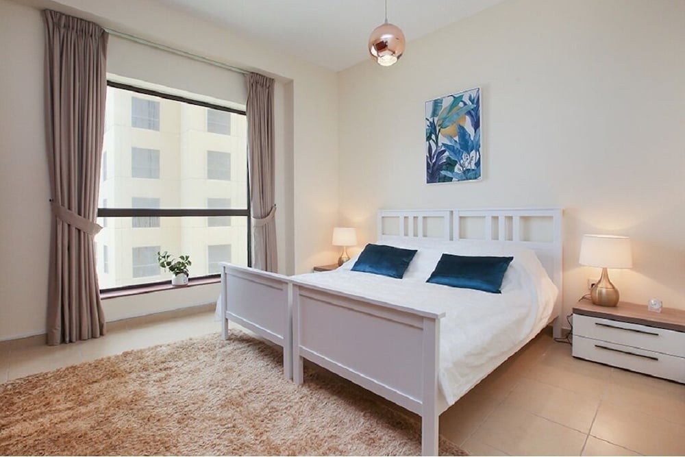 Jumeirah Beach Residence Apartment | Lovely two bedroom apartment next to the beach