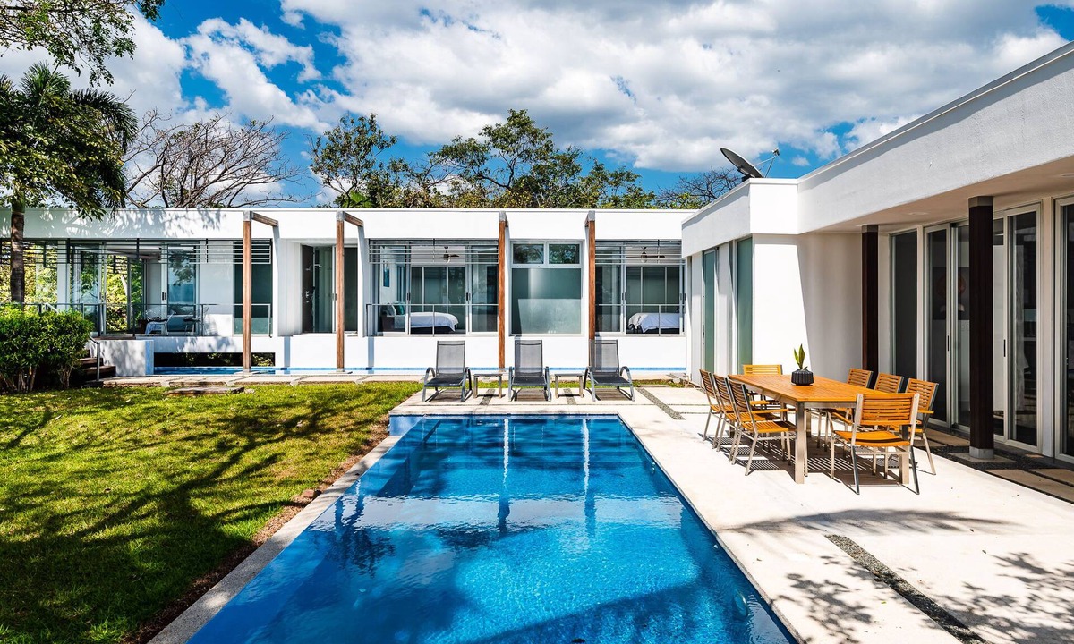 Marbella Villa | Lush Paradise