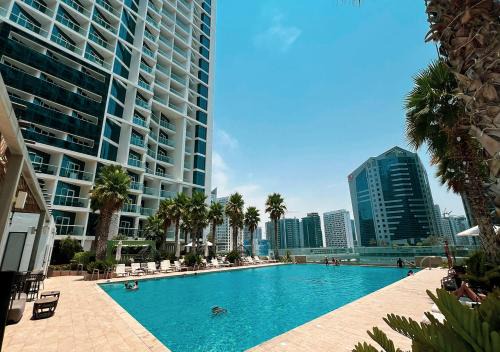 Downtown Dubai Apartment | Lux Studio in Downtown - Damac Maison Prive - Near Burj Khalifa