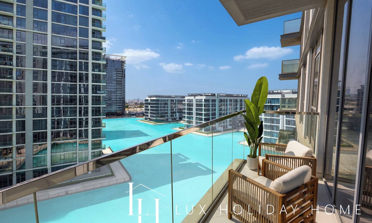 Downtown Dubai Apartment | LUX The Burj Khalifa Lagoon View Suite 4
