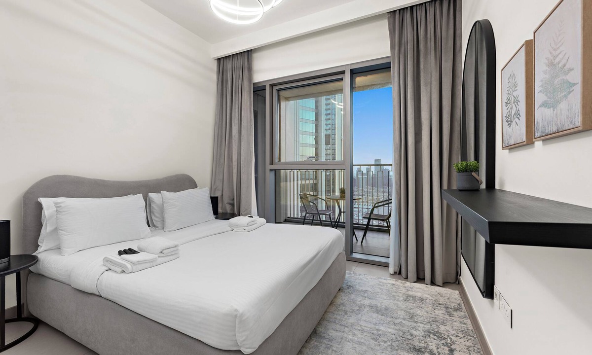 Za'abeel 2 Apartment | Luxurious 2 BR apartment in Downtown Dubai with Burj Khalifa view