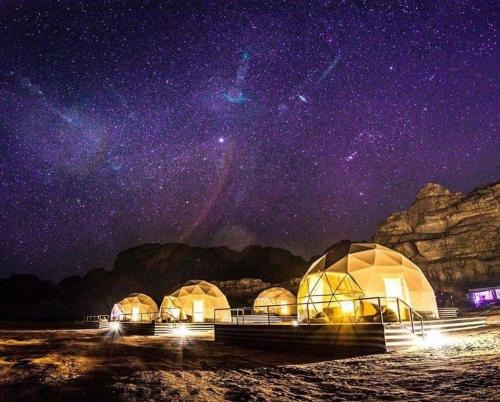 Wadi Rum Cabin | Luxurious Lodge Retreat in Wadi Rum with Private Entrance