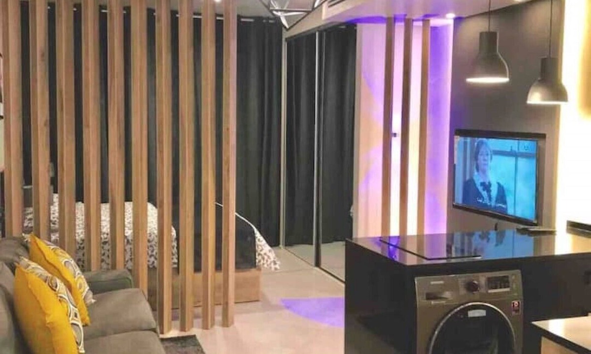 Al Swaifyeh Apartment | Luxurious studio 13 mins to downtown - few steps to great foods, cafes, shops
