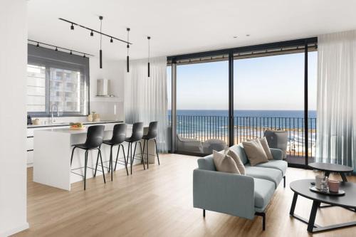 Tel Aviv Promenade Apartment | Luxury 2BD Beach Apartment 210
