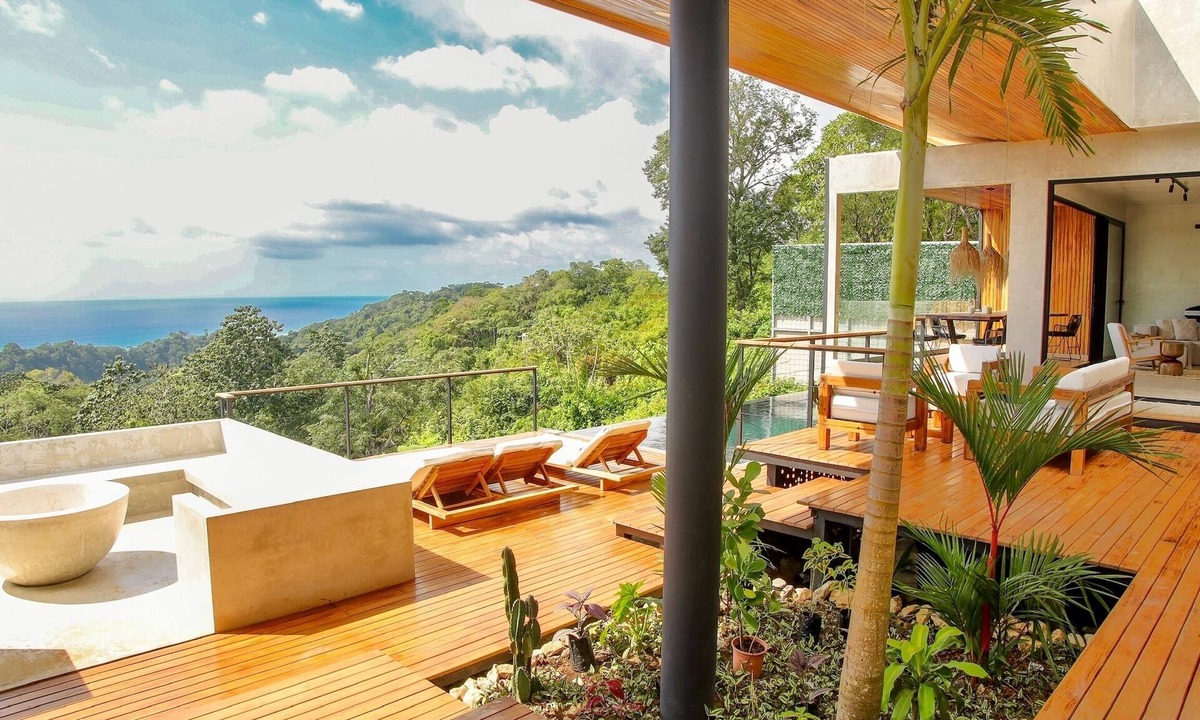 Santa Teresa Villa | Luxury 4BR Ocean View Villa Infinity Pool 5min to Beach Sunset Views