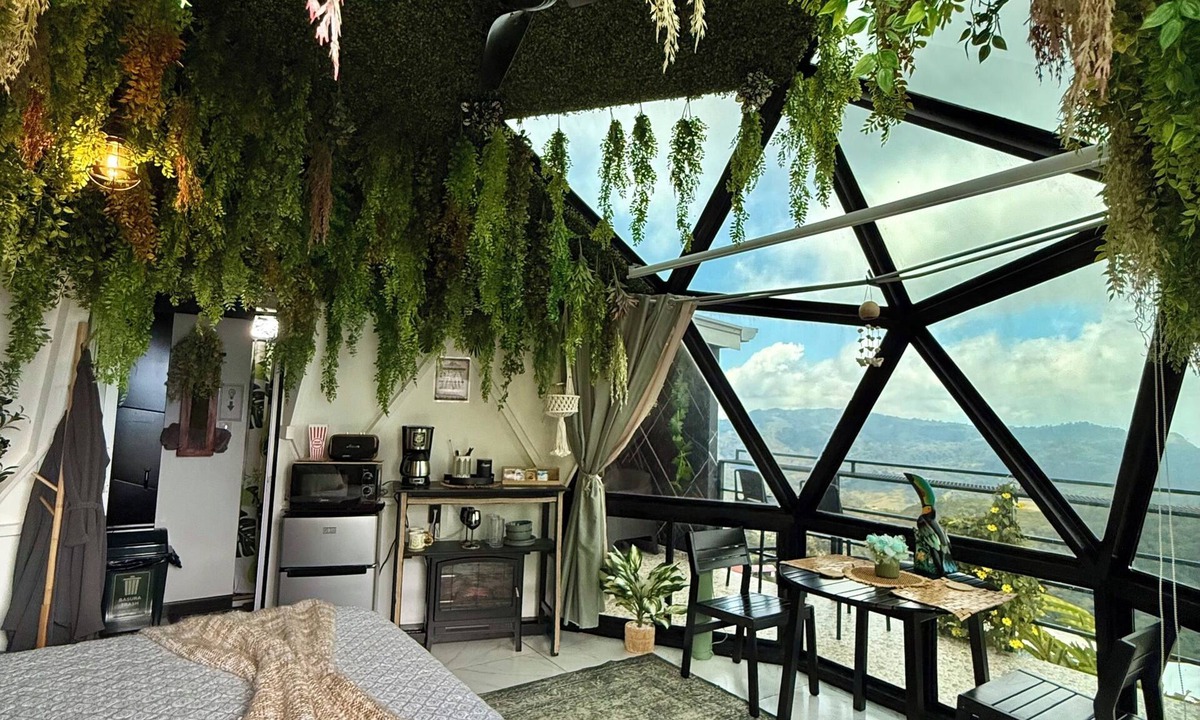 San Isidro de El General Cabin | Luxury Jungle Dome with Projector, Fire Pit & Amazing Views