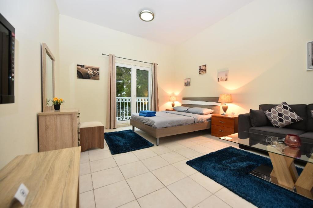 Discovery Gardens Apartment | Luxury Escapes - Budget-Friendly Studio Near Metro - MED67 DG