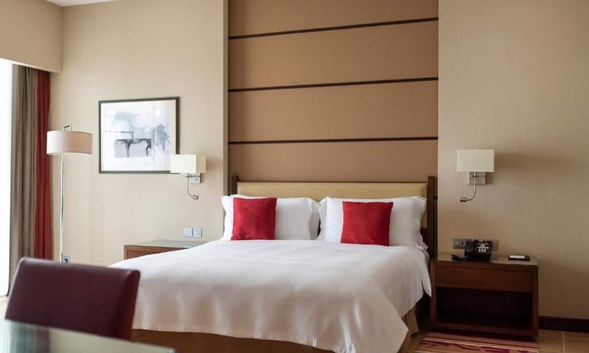 Abu Dhabi Apartment | Luxury Guest Room Near Bab Al Qasr Hotel Abu Dhabi