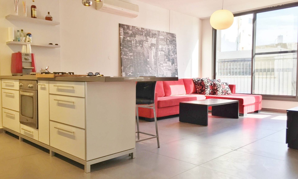 Old North Apartment | LUXURY HOLIDAY APARTMENT - HILTONMETZIZIM BEACH - YORDEI HASIRA