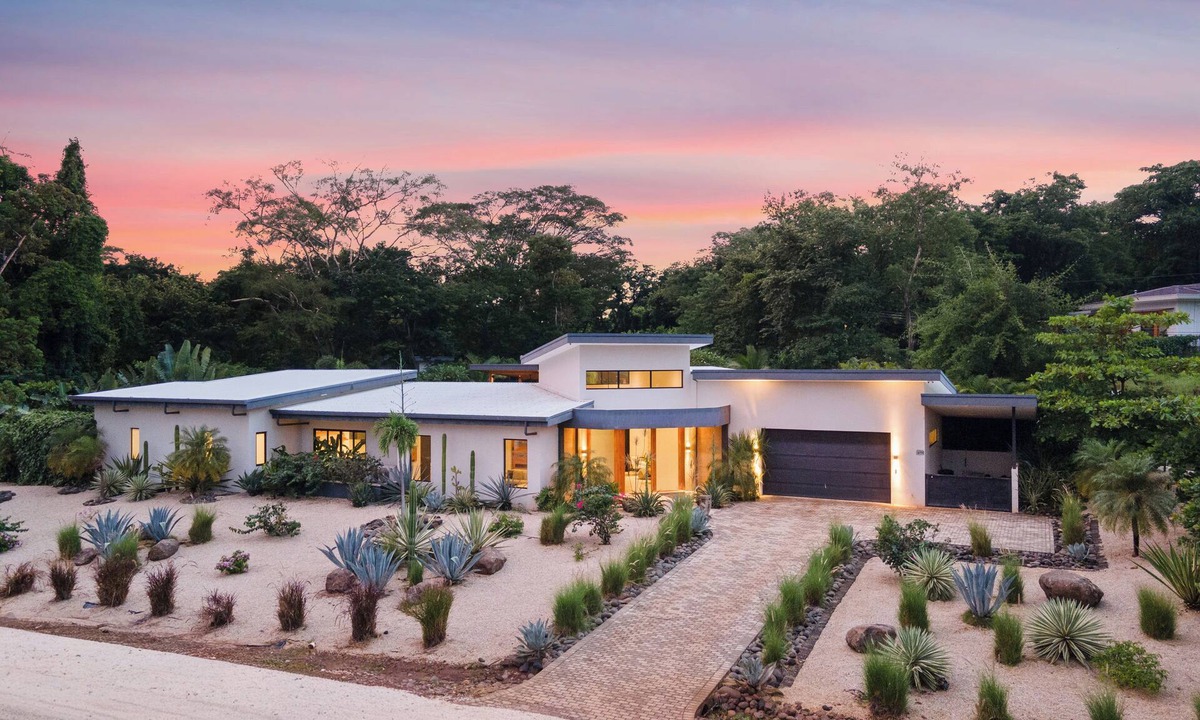 Playa Grande House | Luxury home in Playa Grande with 45 ft saltwater pool and 4 minute walk to beach