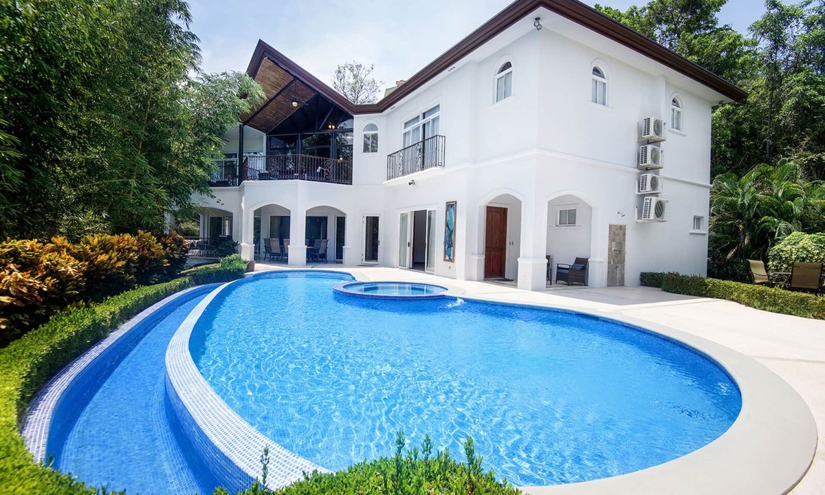 Herradura House | Luxury Home | Los Sueños