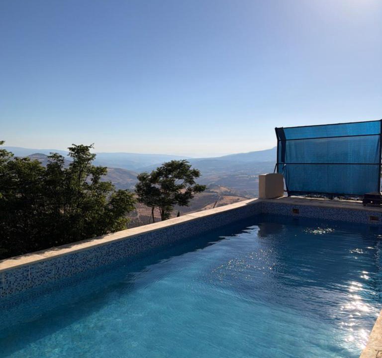 Suwailih Ski Chalet | Luxury Mountain Chalet with Private Pool Lionden Jerash